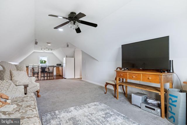 3698 W WATERSVILLE RD, Mount Airy, MD 21771