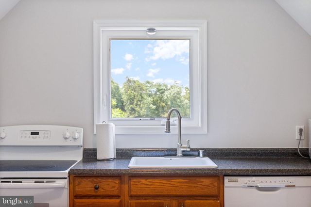 3698 W WATERSVILLE RD, Mount Airy, MD 21771