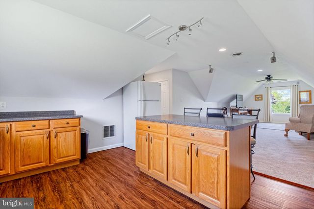 3698 W WATERSVILLE RD, Mount Airy, MD 21771