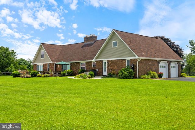 3698 W WATERSVILLE RD, Mount Airy, MD 21771