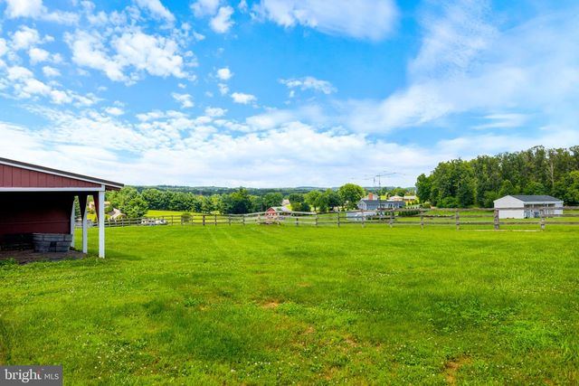 3698 W WATERSVILLE RD, Mount Airy, MD 21771