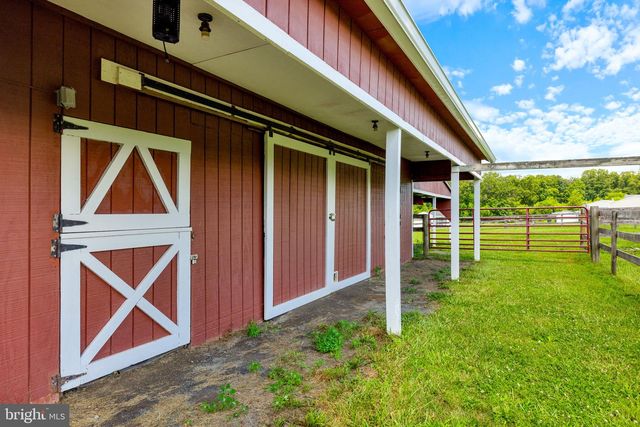 3698 W WATERSVILLE RD, Mount Airy, MD 21771