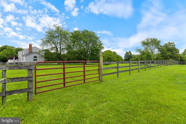 3698 W WATERSVILLE RD, Mount Airy, MD 21771
