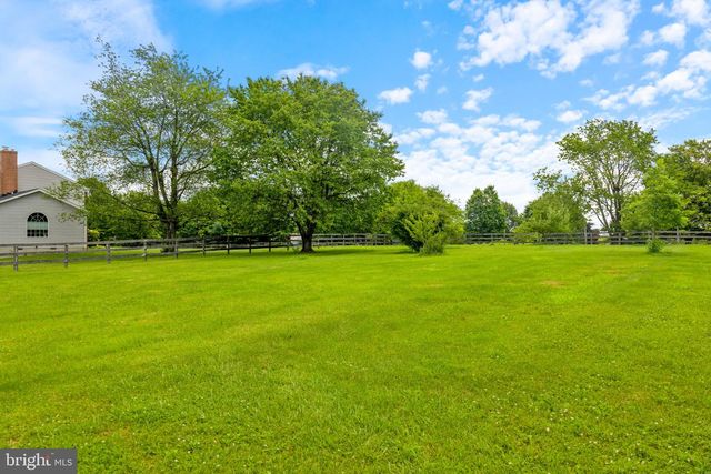 3698 W WATERSVILLE RD, Mount Airy, MD 21771