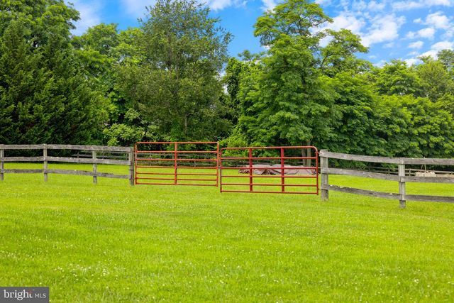 3698 W WATERSVILLE RD, Mount Airy, MD 21771
