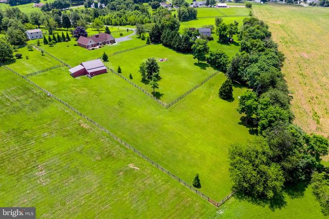 3698 W WATERSVILLE RD, Mount Airy, MD 21771