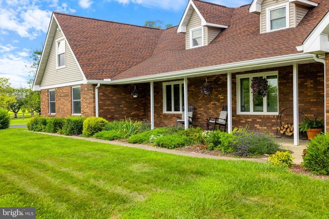 3698 W WATERSVILLE RD, Mount Airy, MD 21771
