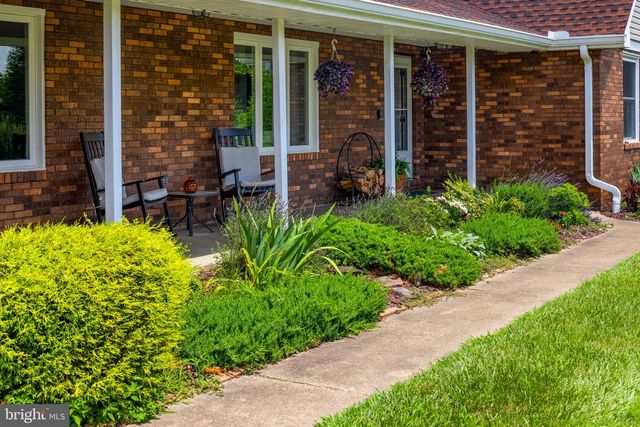 3698 W WATERSVILLE RD, Mount Airy, MD 21771
