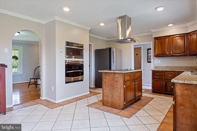 3698 W WATERSVILLE RD, Mount Airy, MD 21771