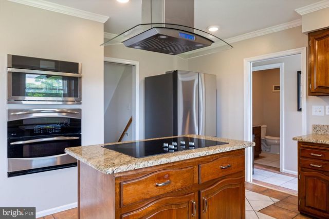 3698 W WATERSVILLE RD, Mount Airy, MD 21771