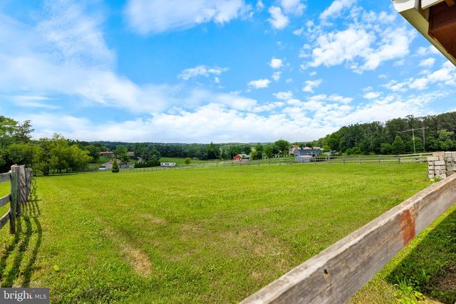 3698 W WATERSVILLE RD, Mount Airy, MD 21771