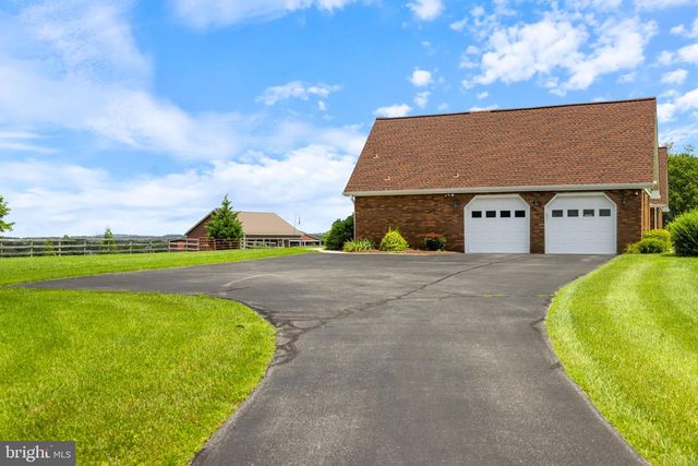 3698 W WATERSVILLE RD, Mount Airy, MD 21771