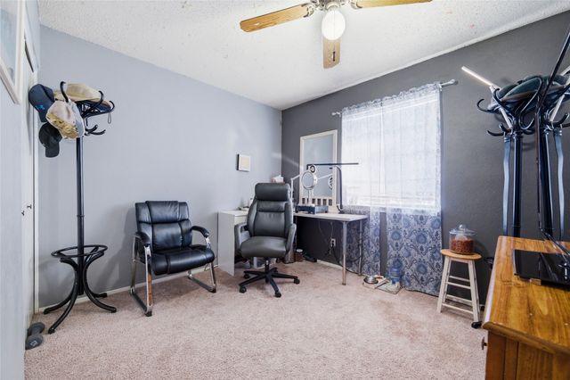 715 Sun Valley Drive, Duncanville, TX 75116