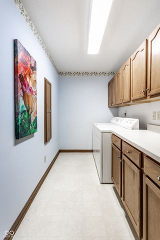 639 Brook Drive, Greenwood, IN 46143