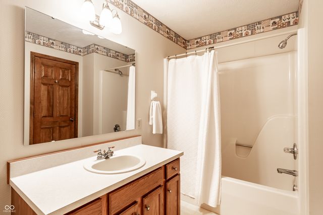 639 Brook Drive, Greenwood, IN 46143