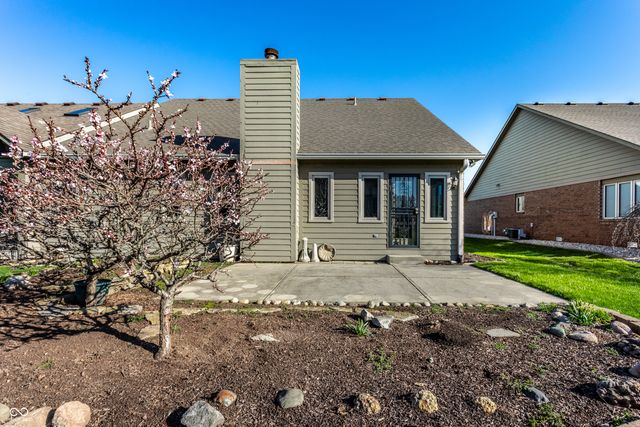 639 Brook Drive, Greenwood, IN 46143