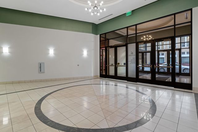 601 Marquette Avenue 405, Minneapolis, MN 55402