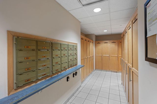 601 Marquette Avenue 405, Minneapolis, MN 55402