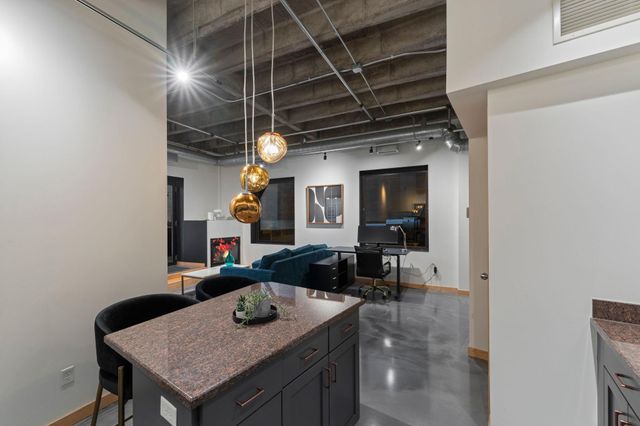 601 Marquette Avenue 405, Minneapolis, MN 55402