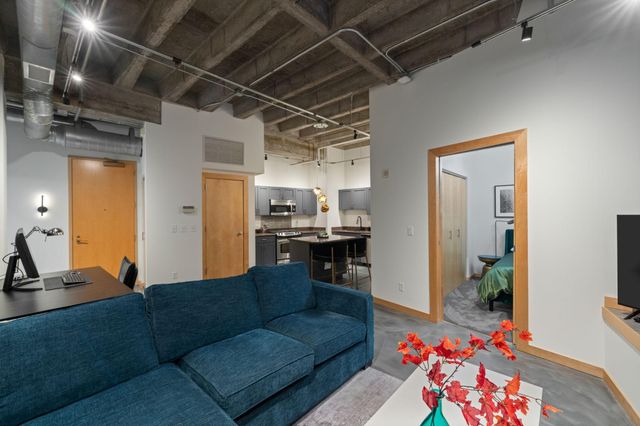 601 Marquette Avenue 405, Minneapolis, MN 55402