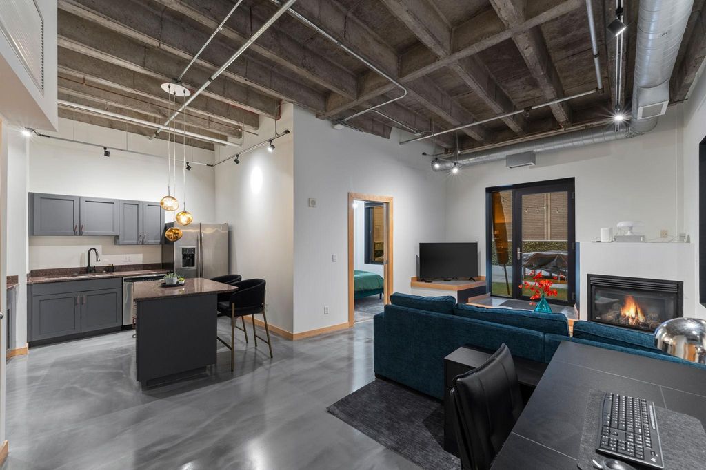 601 Marquette Avenue 405, Minneapolis, MN 55402