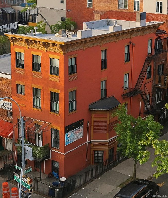 543 Bedford Avenue, Brooklyn, NY 11211