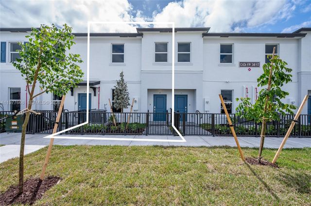 12426 SW 248 ST 4, Miami, FL 33032
