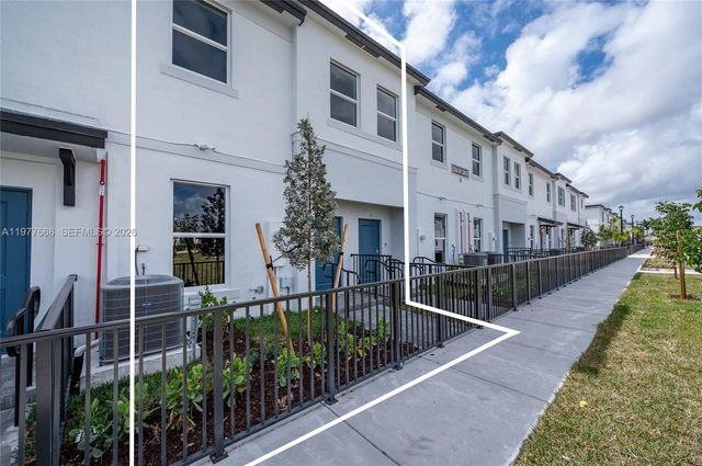 12426 SW 248 ST 4, Miami, FL 33032