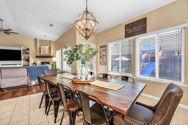 3710 Los Osos Court, Madera, CA 93637