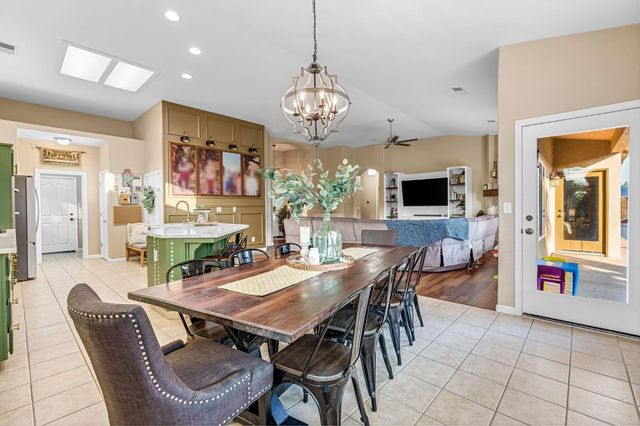 3710 Los Osos Court, Madera, CA 93637