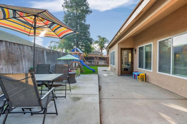 3710 Los Osos Court, Madera, CA 93637