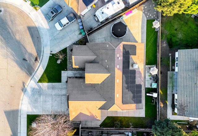 3710 Los Osos Court, Madera, CA 93637