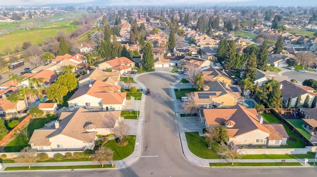 3710 Los Osos Court, Madera, CA 93637