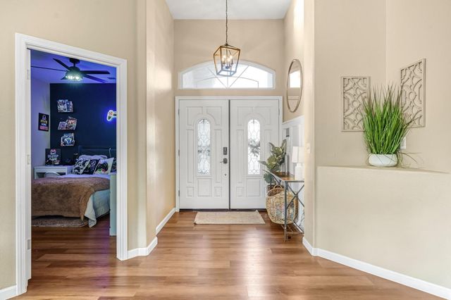 3710 Los Osos Court, Madera, CA 93637