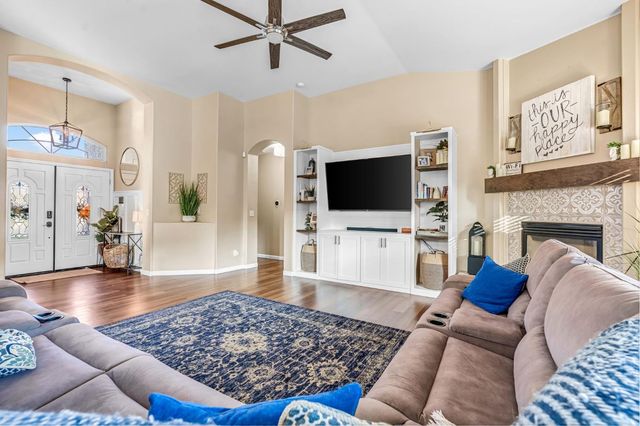 3710 Los Osos Court, Madera, CA 93637