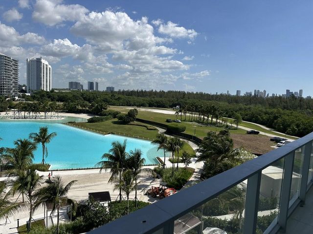 2411 Laguna Circle 509, Miami Gardens, FL 33181