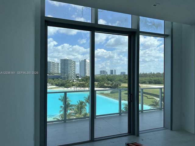 2411 Laguna Circle 509, Miami Gardens, FL 33181
