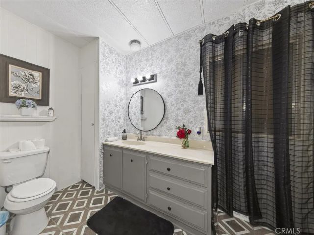 1625 W Johnston Avenue, Hemet, CA 92543