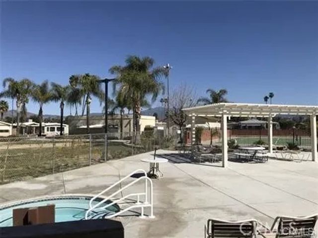 1625 W Johnston Avenue, Hemet, CA 92543