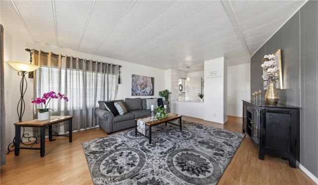1625 W Johnston Avenue, Hemet, CA 92543