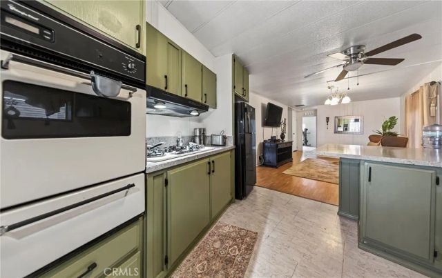 1625 W Johnston Avenue, Hemet, CA 92543