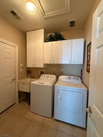 120 Crescent Way, Monroe Twp., NJ 08831