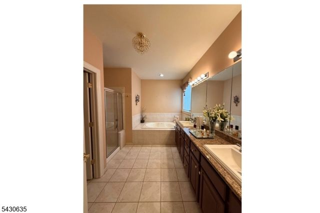 120 Crescent Way, Monroe Twp., NJ 08831