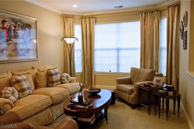 120 Crescent Way, Monroe Twp., NJ 08831