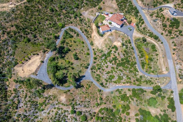 15691 Old Stage Coach Road, Redding, CA 96001