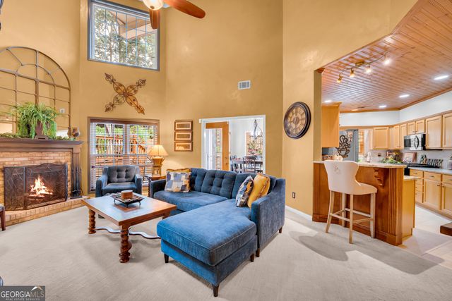 5724 Newberry Point Drive, Flowery Branch, GA 30542