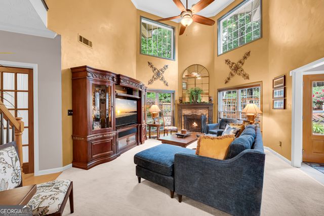 5724 Newberry Point Drive, Flowery Branch, GA 30542