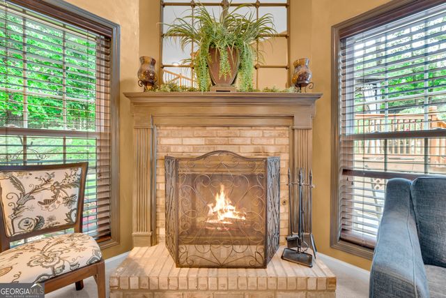 5724 Newberry Point Drive, Flowery Branch, GA 30542