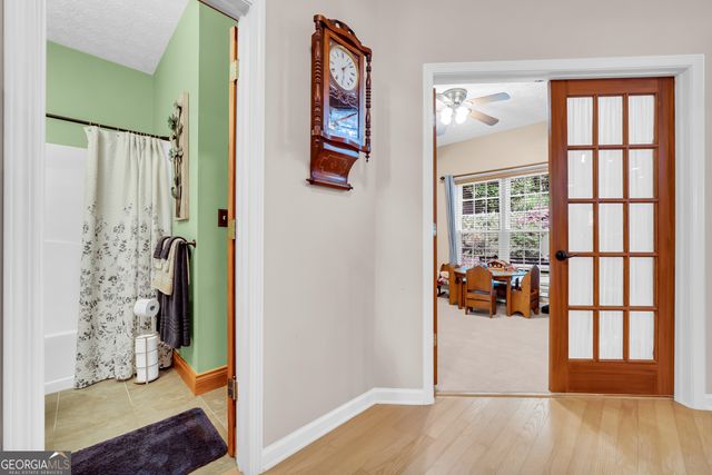 5724 Newberry Point Drive, Flowery Branch, GA 30542