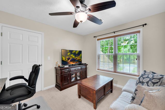 5724 Newberry Point Drive, Flowery Branch, GA 30542